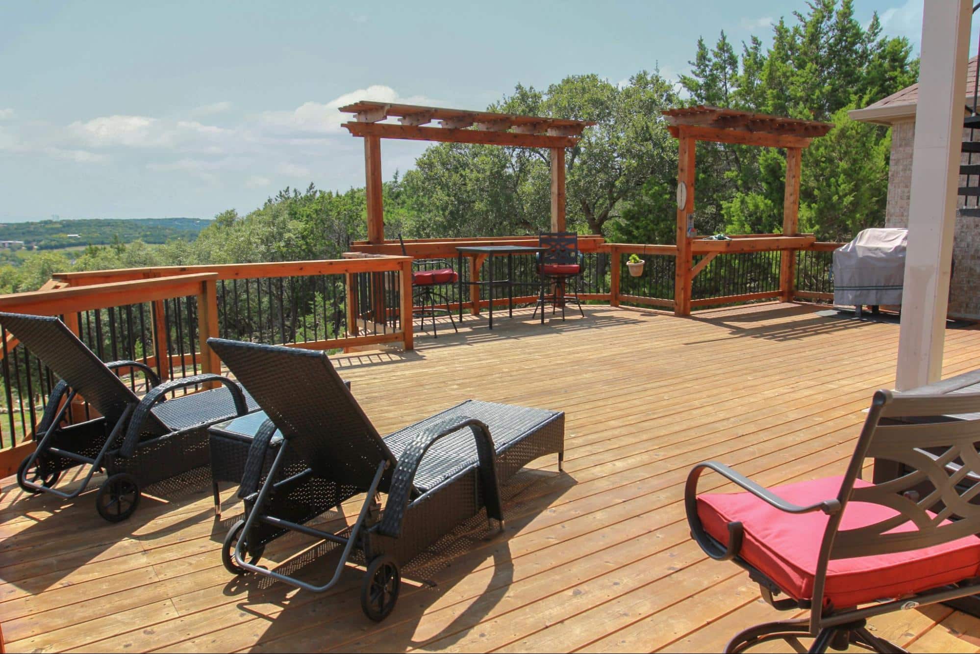 image4 Curved Decking